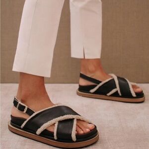 ALOHAS Black Cross-Strap Sandals with Cream Faux-Shearling Trim Size 9.5